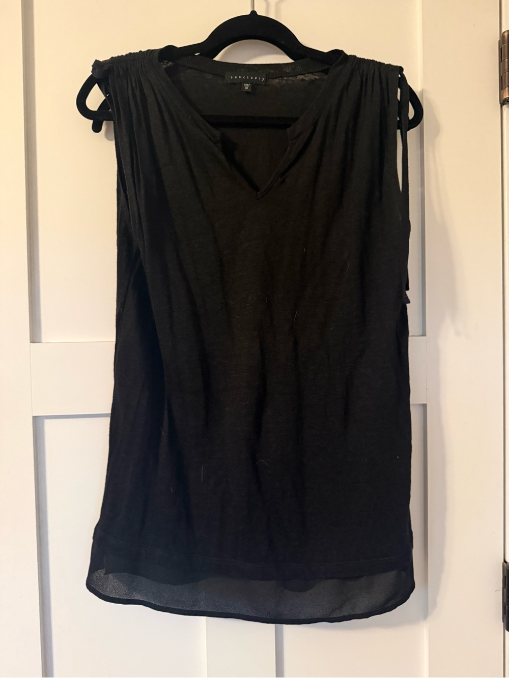 Sanctuary Black Sleeveless V-Neck Camisole